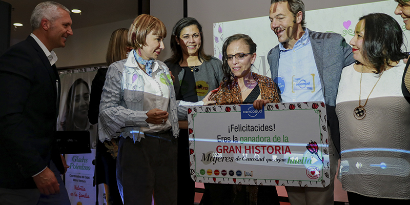 Ministra del Trabajo, Alicia Arango Olmos participó como jurado en la primera versión del premio 
