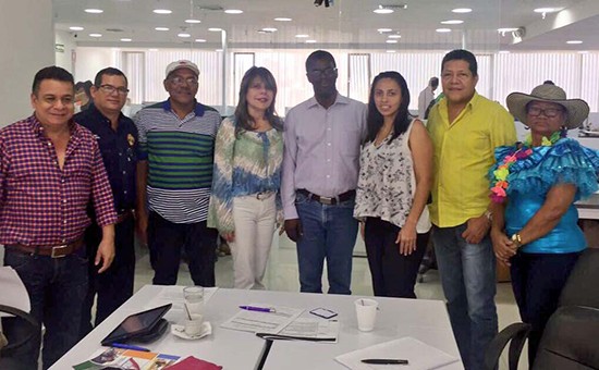 Viceministra de Relaciones Laborales e Inspección, Mariella Barragán Beltrán con los presidentes de la Unión Sindical Obrera, USO de Barranquilla.