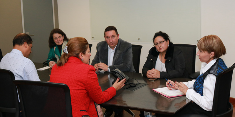 Ministra del Trabajo se reúne con alcaldes de Nariño