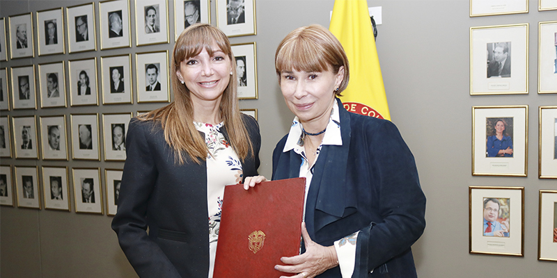 Paraguay y Colombia acuerdan trabajar en formación para el empleo y protección social
