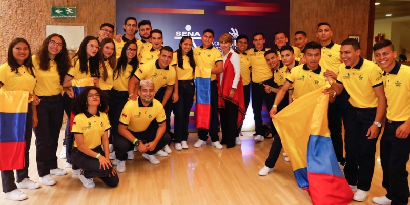 Selección Colombia que participará en Worldskills International Kazán 2019, recibió la tricolor