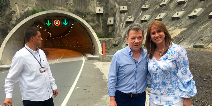 Ministra del Trabajo acompañó a presidente Santos al acto de entrega de doble calzada Loboguerreero-Cisneros